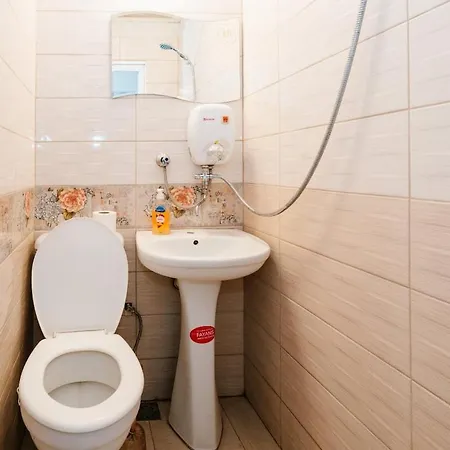 марго Nyaraló *